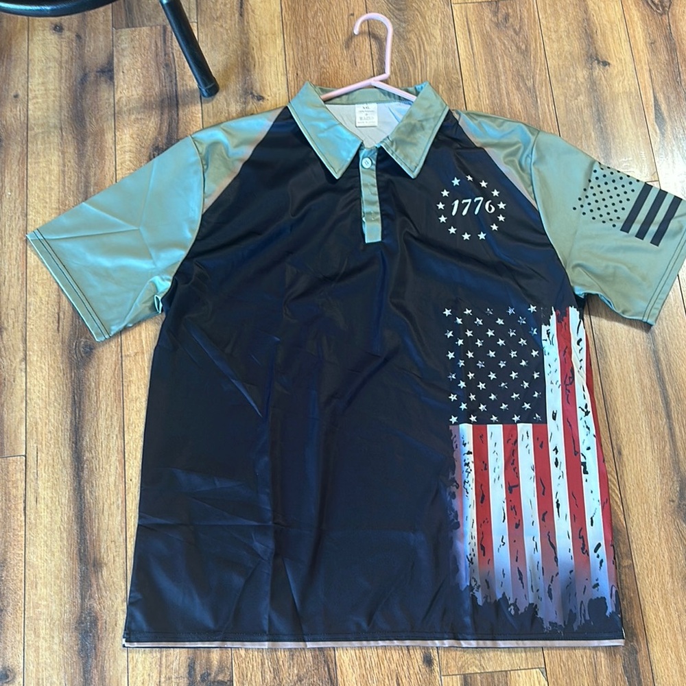 Men's Black and Green Golf Shirt